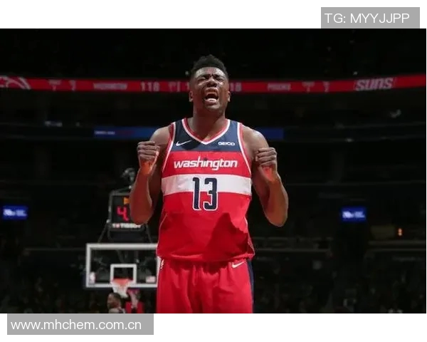 托马斯布莱恩特绝杀被帽怒推摄像头引发热议 托马斯布莱恩特绝杀被帽怒推摄像头引发热议