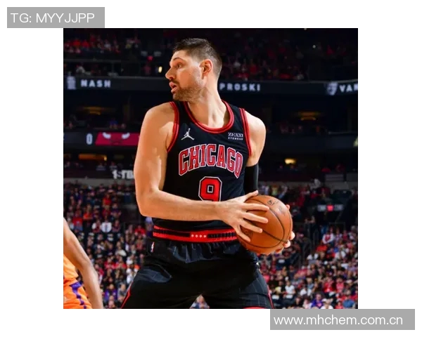 怀特半场表现平平仅得9分3板9助仍需寻找比赛手感提升状态