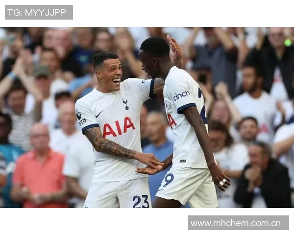 奥卡福精准直塞助攻勒温转身射门遭维卡里奥神勇扑救