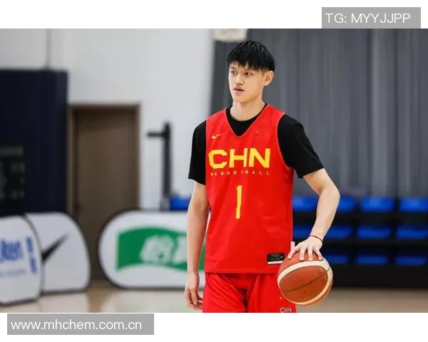 曾凡博连续两场未能得分双向合同留在NBA前景堪忧 曾凡博连续两场未能得分双向合同留在NBA前景堪忧