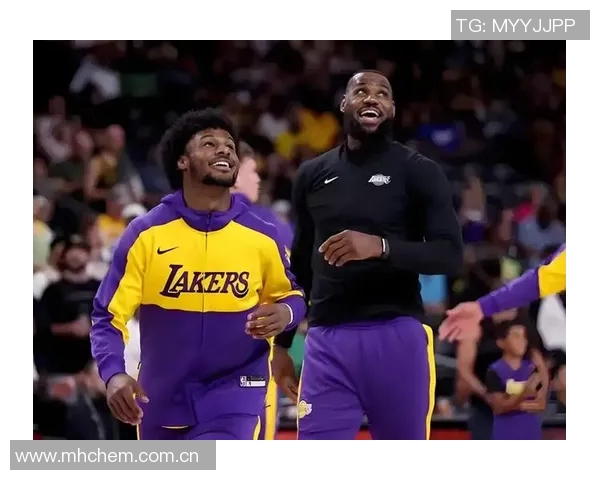 夸梅质疑对布朗尼的赞誉与对本内特威少的批评为何存在双重标准 夸梅质疑对布朗尼的赞誉与对本内特威少的批评为何存在双重标准