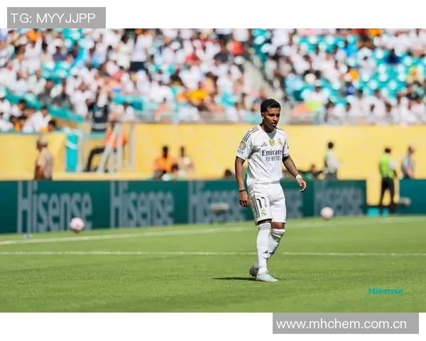 阿森西奥顶替赫伊森出任中卫巴尔韦德继续担任右后卫角色 阿森西奥顶替赫伊森出任中卫巴尔韦德继续担任右后卫角色