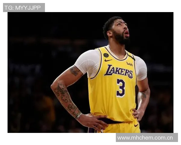 浓眉虽砍27分13板难救主湖人遭遇惨败局面堪忧 浓眉虽砍27分13板难救主湖人遭遇惨败局面堪忧