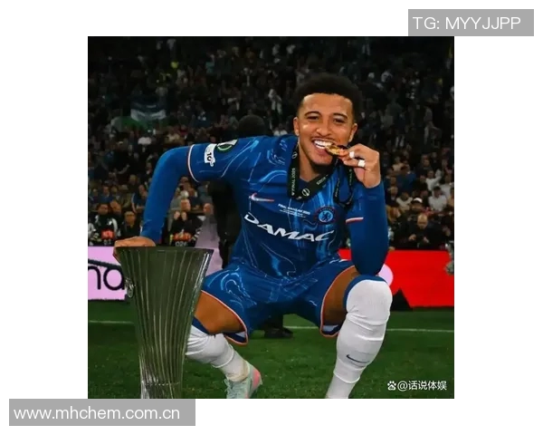 桑乔女友每周收几万镑引发争议其巨额债务成焦点 桑乔女友每周收几万镑引发争议其巨额债务成焦点