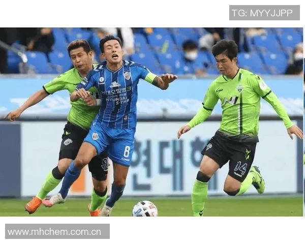 李东炅结束兵役重返蔚山现代足球队开启新征程 李东炅结束兵役重返蔚山现代足球队开启新征程