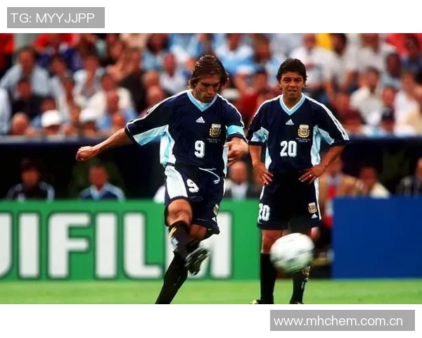 阿根廷新开托蒂主题糕点店吸引足球迷和甜品爱好者的目光 阿根廷新开托蒂主题糕点店吸引足球迷和甜品爱好者的目光