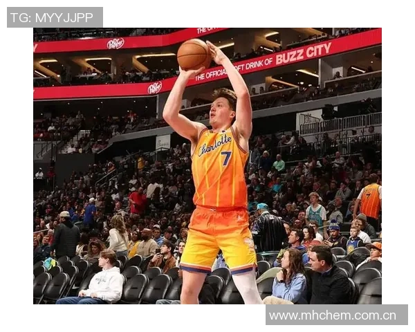 克尼佩尔状态火热近三场场均24分8板三分命中率超高表现引发关注