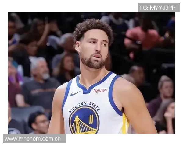 克莱替补表现回暖七投四中三分命中率高达五成贡献11分4板3助但出现关键失误 克莱替补表现回暖七投四中三分命中率高达五成贡献11分4板3助但出现关键失误