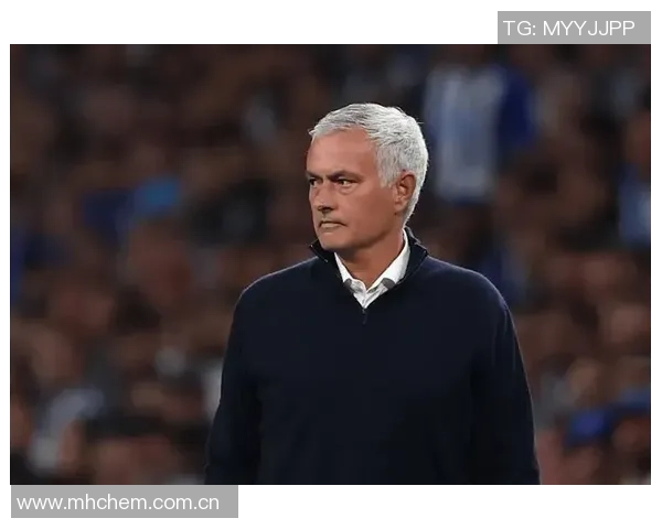 穆里尼奥热爱培养年轻球员赞扬瓦拉内小麦和切赫的潜力与表现 穆里尼奥热爱培养年轻球员赞扬瓦拉内小麦和切赫的潜力与表现